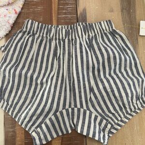 Tea striped bubble shorts 4T NWT